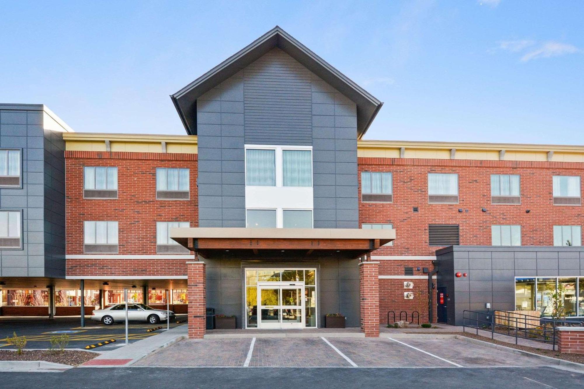 Country Inn & Suites By Radisson, Flagstaff Downtown, Az Exterior foto