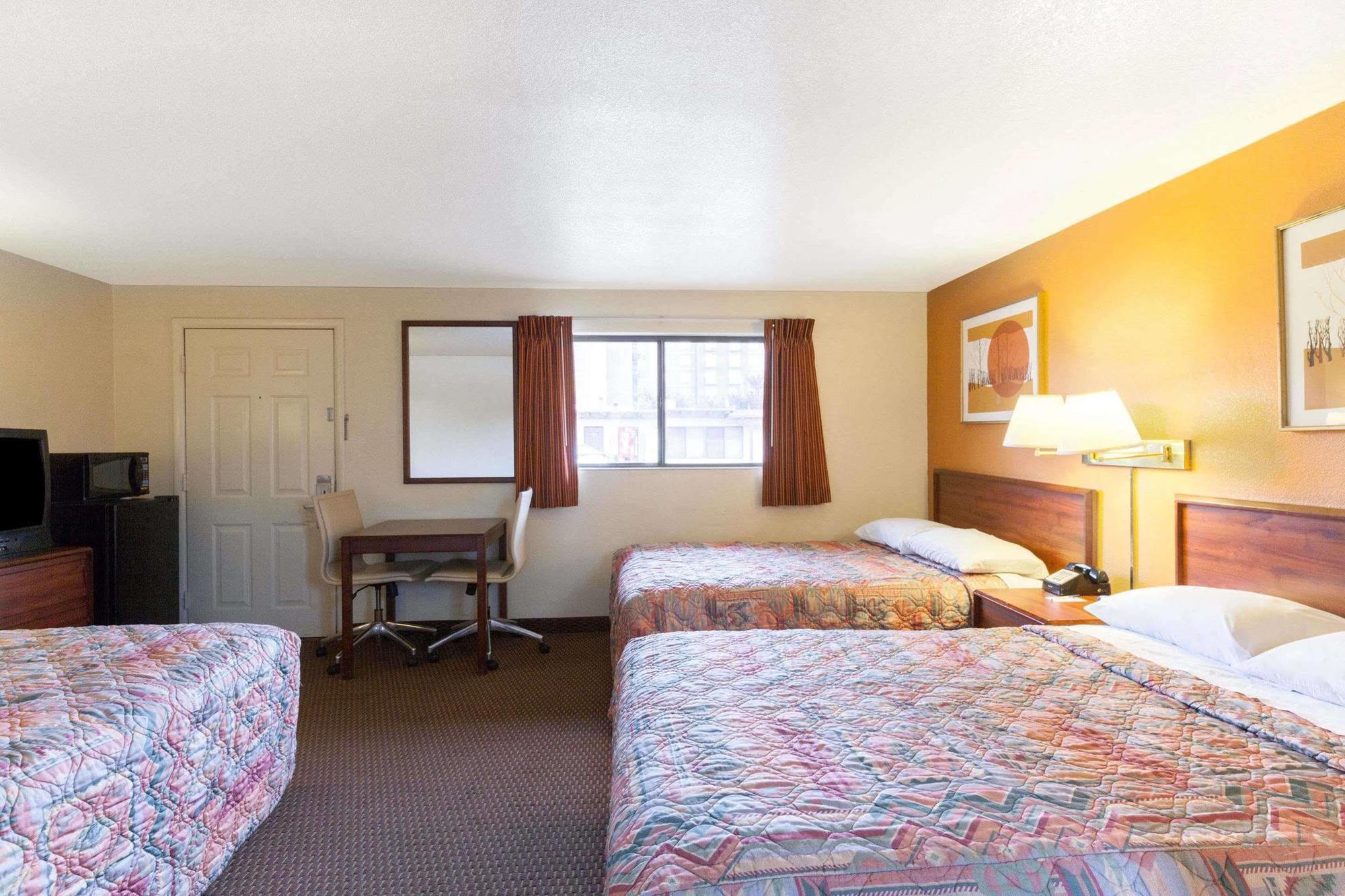 Country Inn & Suites By Radisson, Flagstaff Downtown, Az Exterior foto